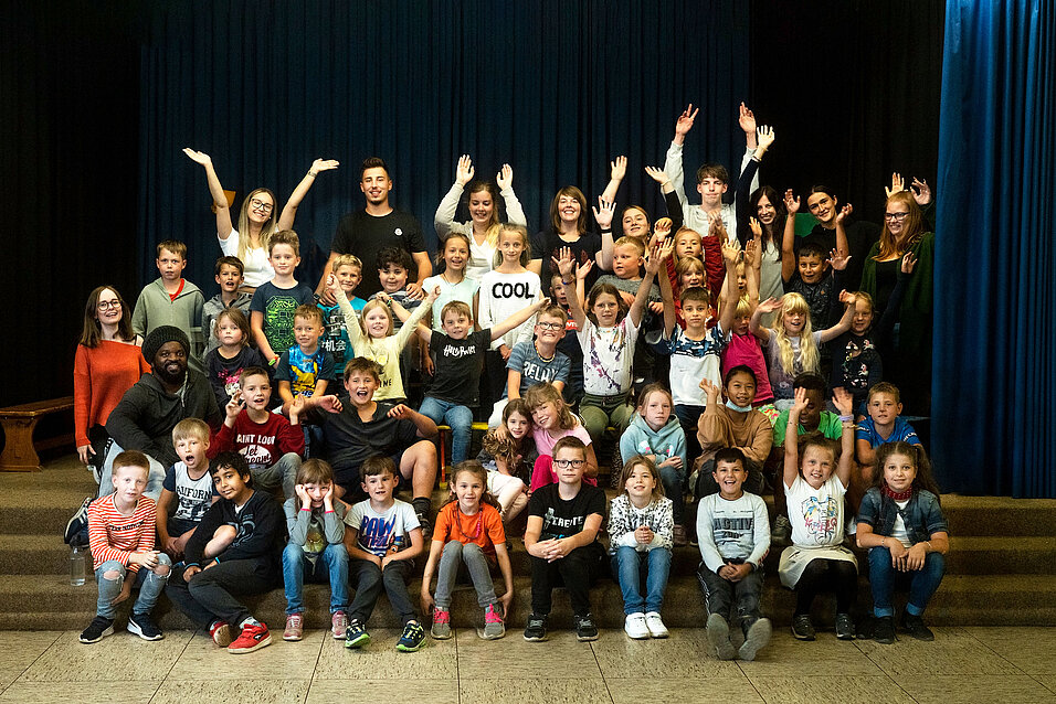 Gruppenfoto Musikworkshop Gemeinschaftsgrundschule Fröndenberg